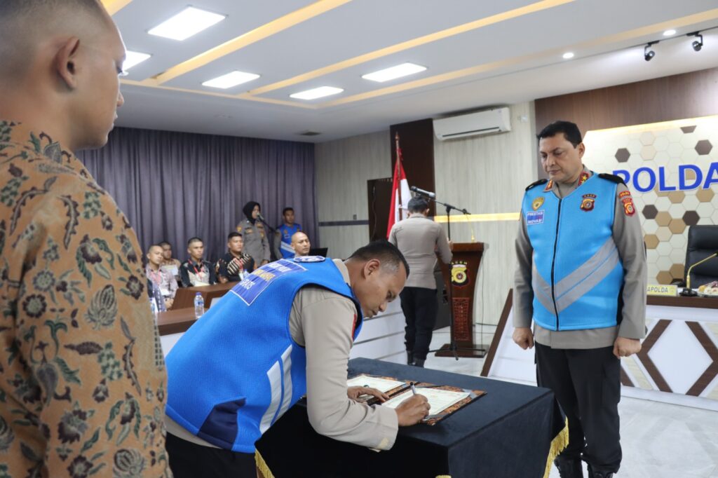 Ⓒ Hak cipta foto di atas dikembalikan sesungguhnya kepada pemilik foto