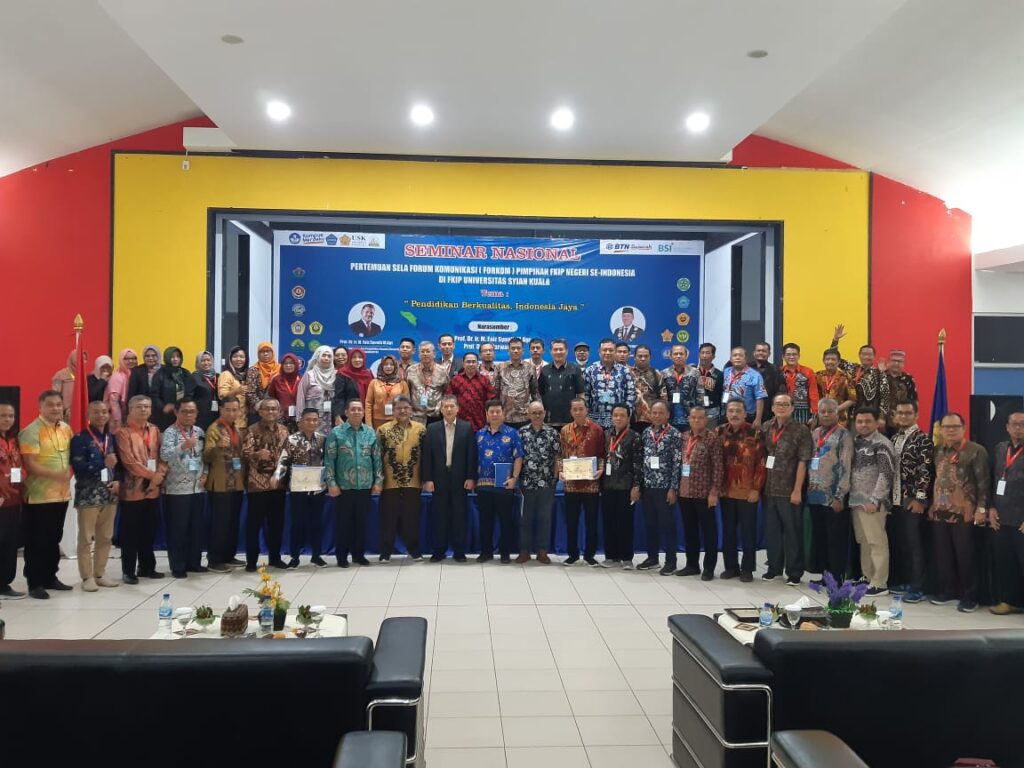 Ⓒ Hak cipta foto di atas dikembalikan sesungguhnya kepada pemilik foto