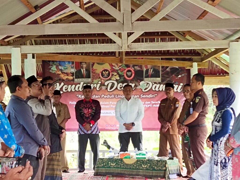 Ⓒ Hak cipta foto di atas dikembalikan sesungguhnya kepada pemilik foto