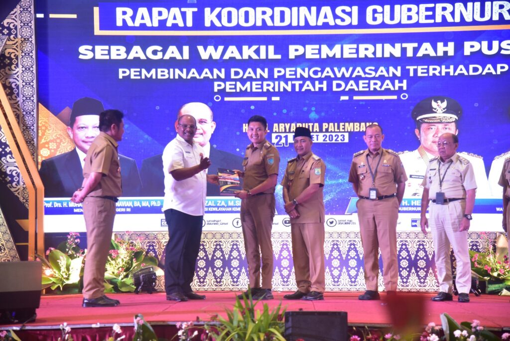 Ⓒ Hak cipta foto di atas dikembalikan sesungguhnya kepada pemilik foto