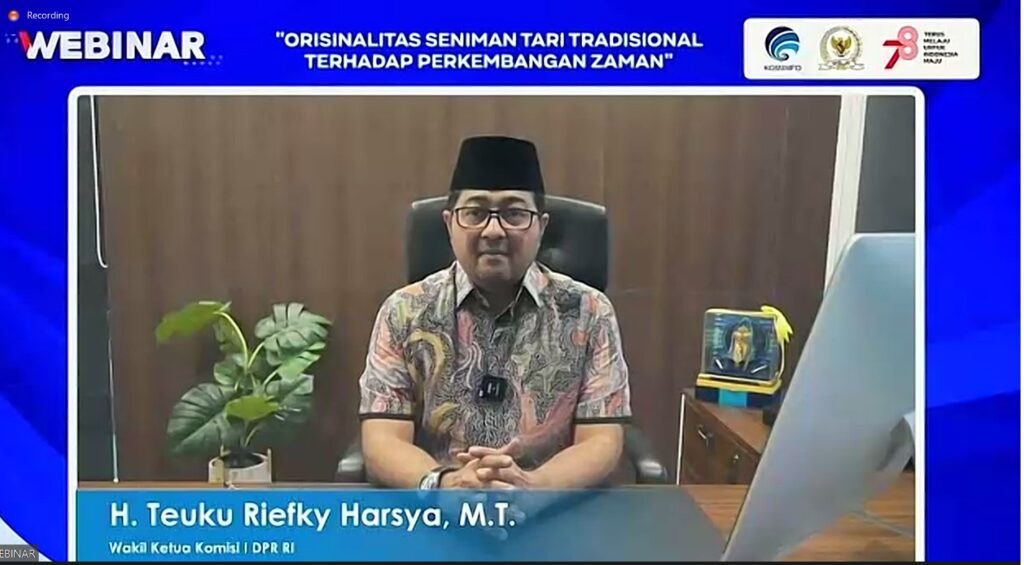 Ⓒ Hak cipta foto di atas dikembalikan sesungguhnya kepada pemilik foto