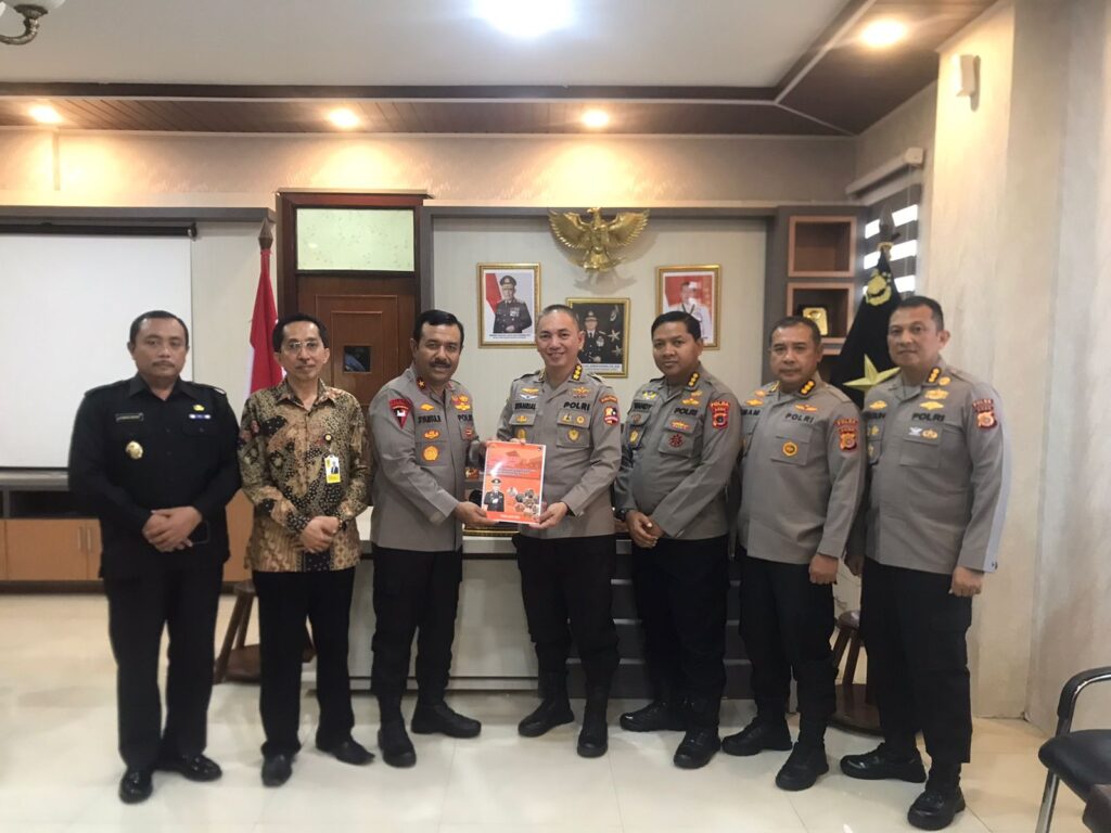 Ⓒ Hak cipta foto di atas dikembalikan sesungguhnya kepada pemilik foto