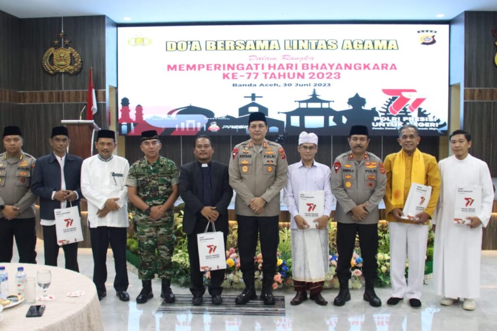 Ⓒ Hak cipta foto di atas dikembalikan sesungguhnya kepada pemilik foto
