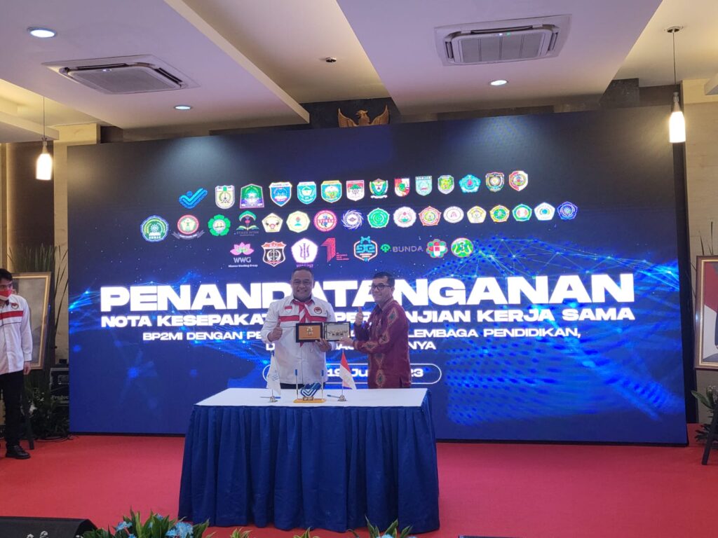 Ⓒ Hak cipta foto di atas dikembalikan sesungguhnya kepada pemilik foto