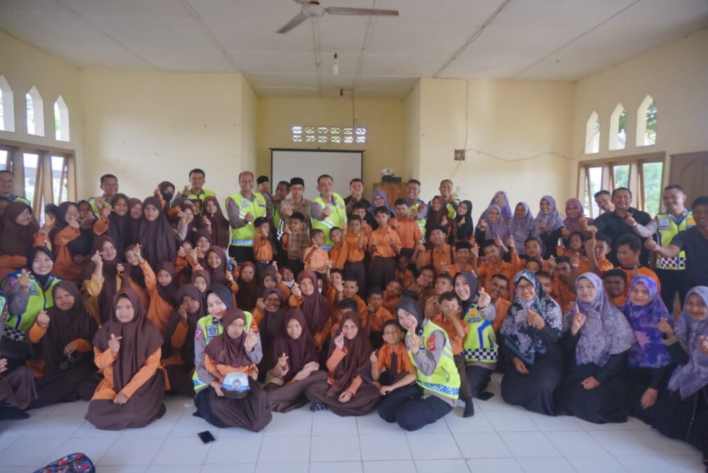 Ⓒ Hak cipta foto di atas dikembalikan sesungguhnya kepada pemilik foto