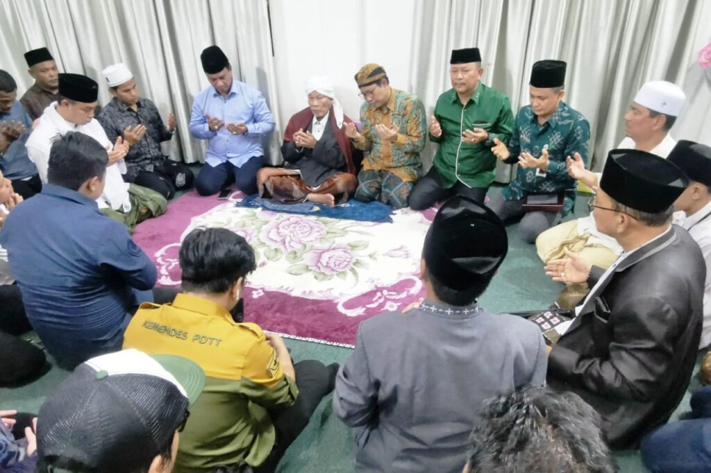 Ⓒ Hak cipta foto di atas dikembalikan sesungguhnya kepada pemilik foto