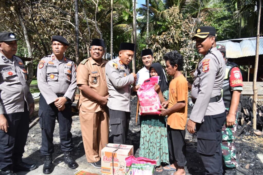 Ⓒ Hak cipta foto di atas dikembalikan sesungguhnya kepada pemilik foto