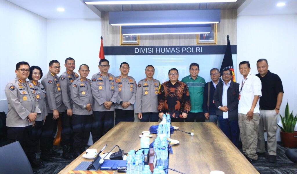 Ⓒ Hak cipta foto di atas dikembalikan sesungguhnya kepada pemilik foto