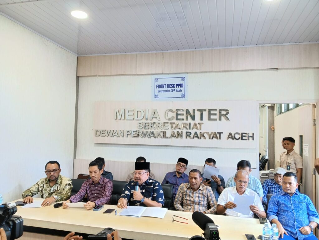 Ⓒ Hak cipta foto di atas dikembalikan sesungguhnya kepada pemilik foto