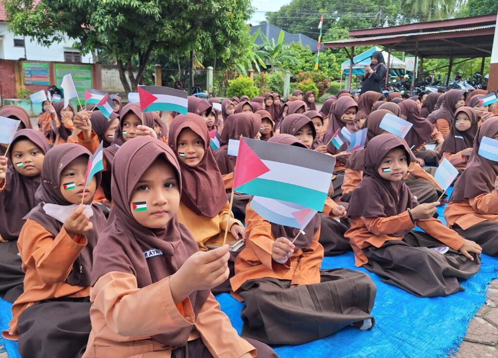 Ⓒ Hak cipta foto di atas dikembalikan sesungguhnya kepada pemilik foto