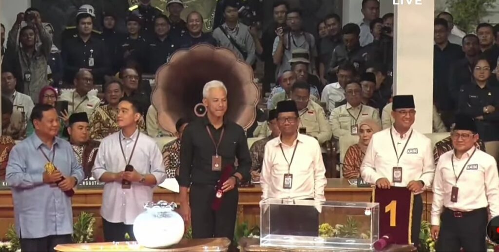 Ⓒ Hak cipta foto di atas dikembalikan sesungguhnya kepada pemilik foto