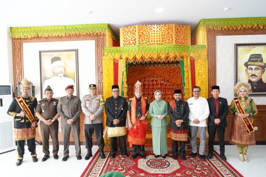 Ⓒ Hak cipta foto di atas dikembalikan sesungguhnya kepada pemilik foto