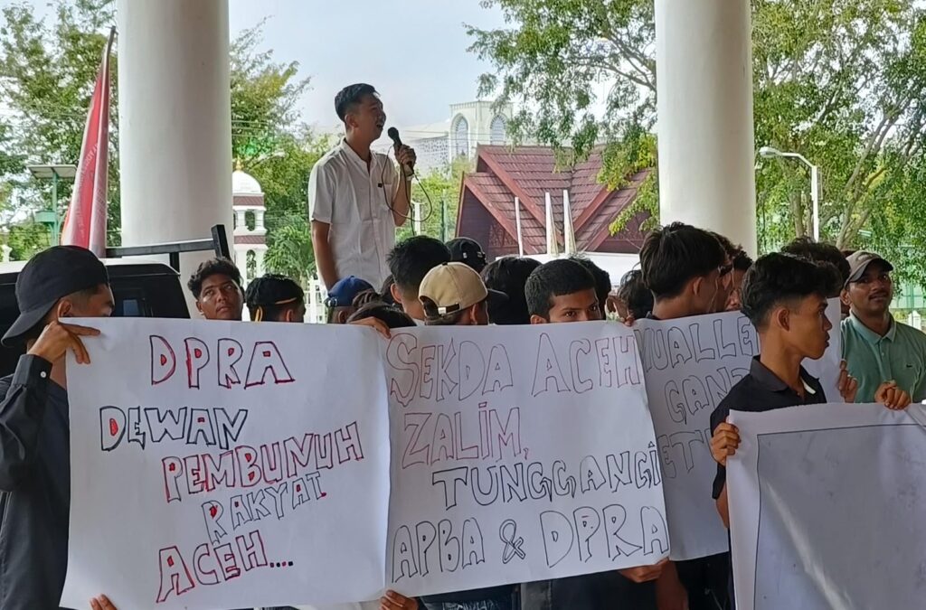 Ⓒ Hak cipta foto di atas dikembalikan sesungguhnya kepada pemilik foto