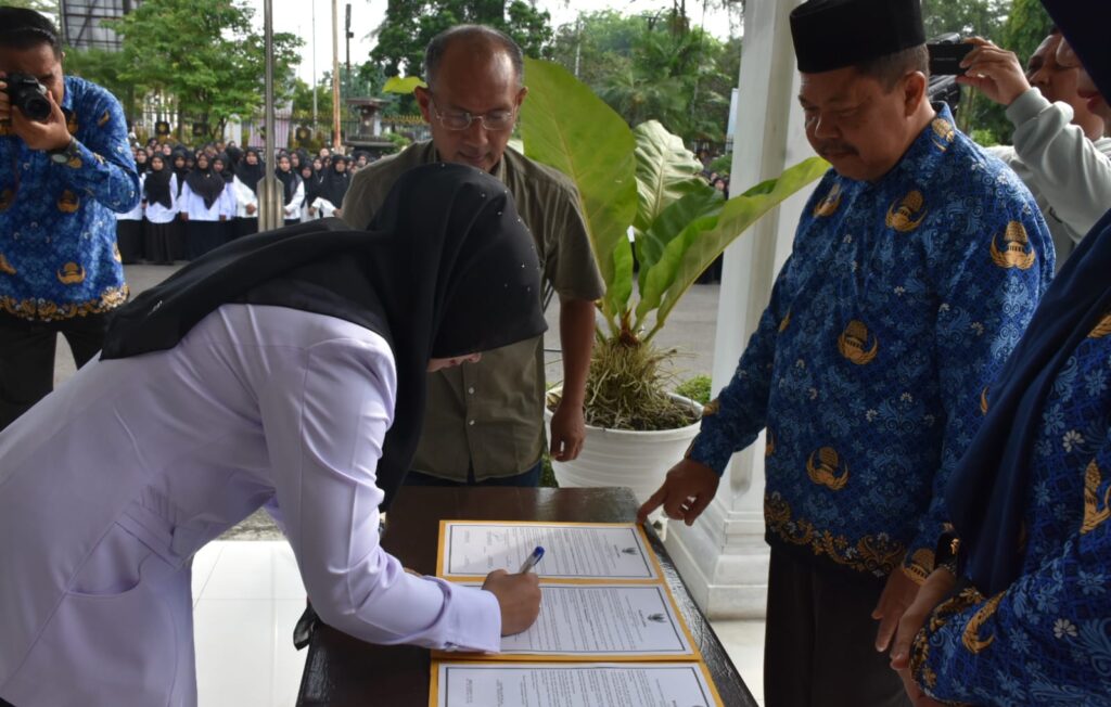 Ⓒ Hak cipta foto di atas dikembalikan sesungguhnya kepada pemilik foto