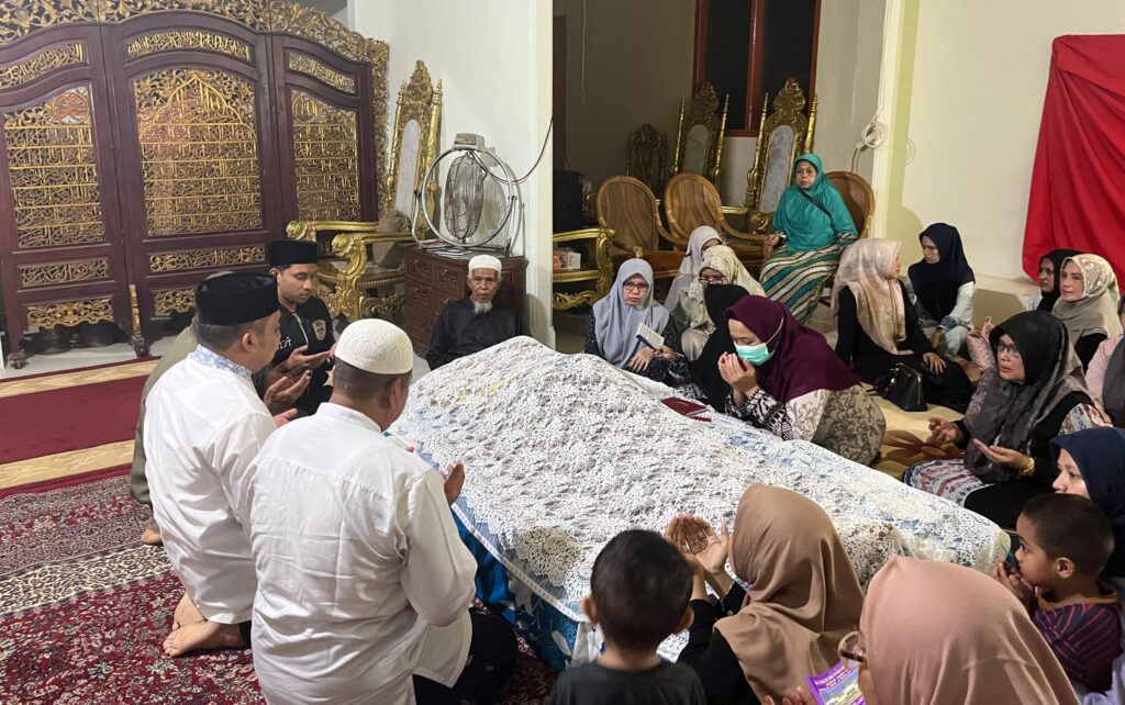 Ⓒ Hak cipta foto di atas dikembalikan sesungguhnya kepada pemilik foto