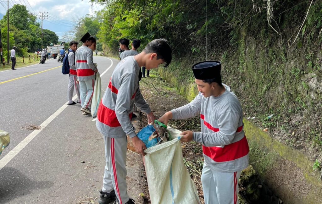 Ⓒ Hak cipta foto di atas dikembalikan sesungguhnya kepada pemilik foto