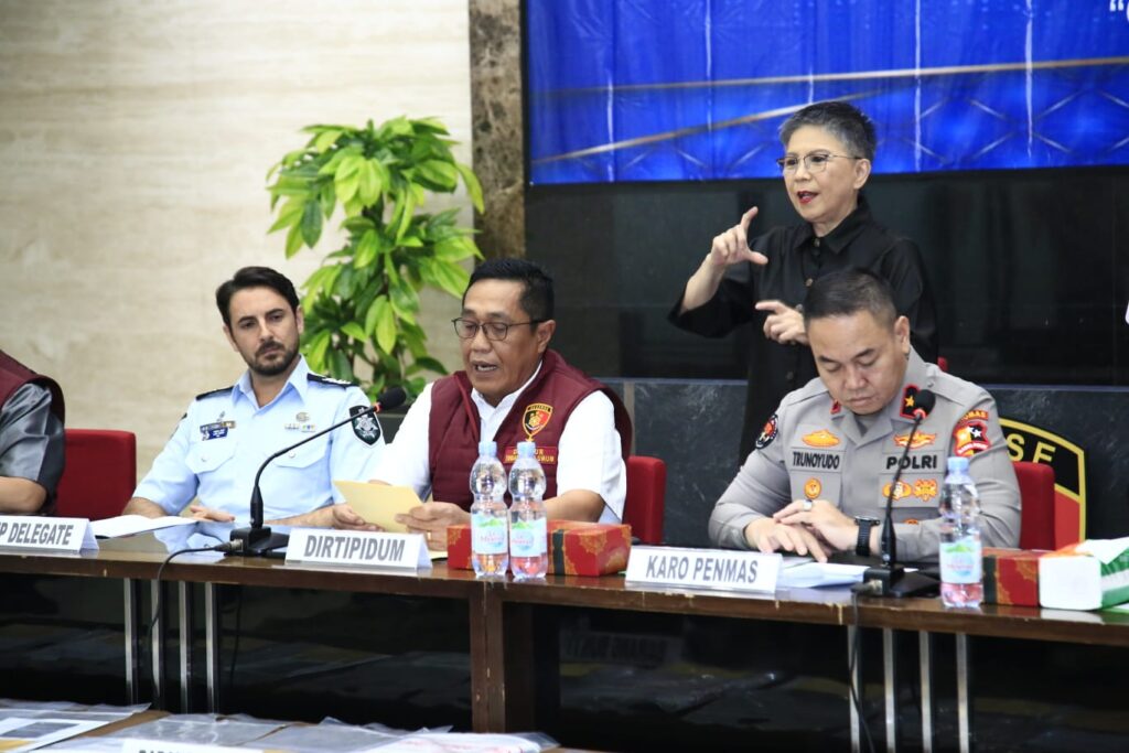 Ⓒ Hak cipta foto di atas dikembalikan sesungguhnya kepada pemilik foto