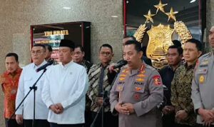 Ⓒ Hak cipta foto di atas dikembalikan sesungguhnya kepada pemilik foto