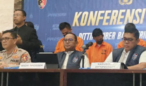 Ⓒ Hak cipta foto di atas dikembalikan sesungguhnya kepada pemilik foto