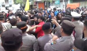 Ⓒ Hak cipta foto di atas dikembalikan sesungguhnya kepada pemilik foto