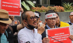 Ⓒ Hak cipta foto di atas dikembalikan sesungguhnya kepada pemilik foto