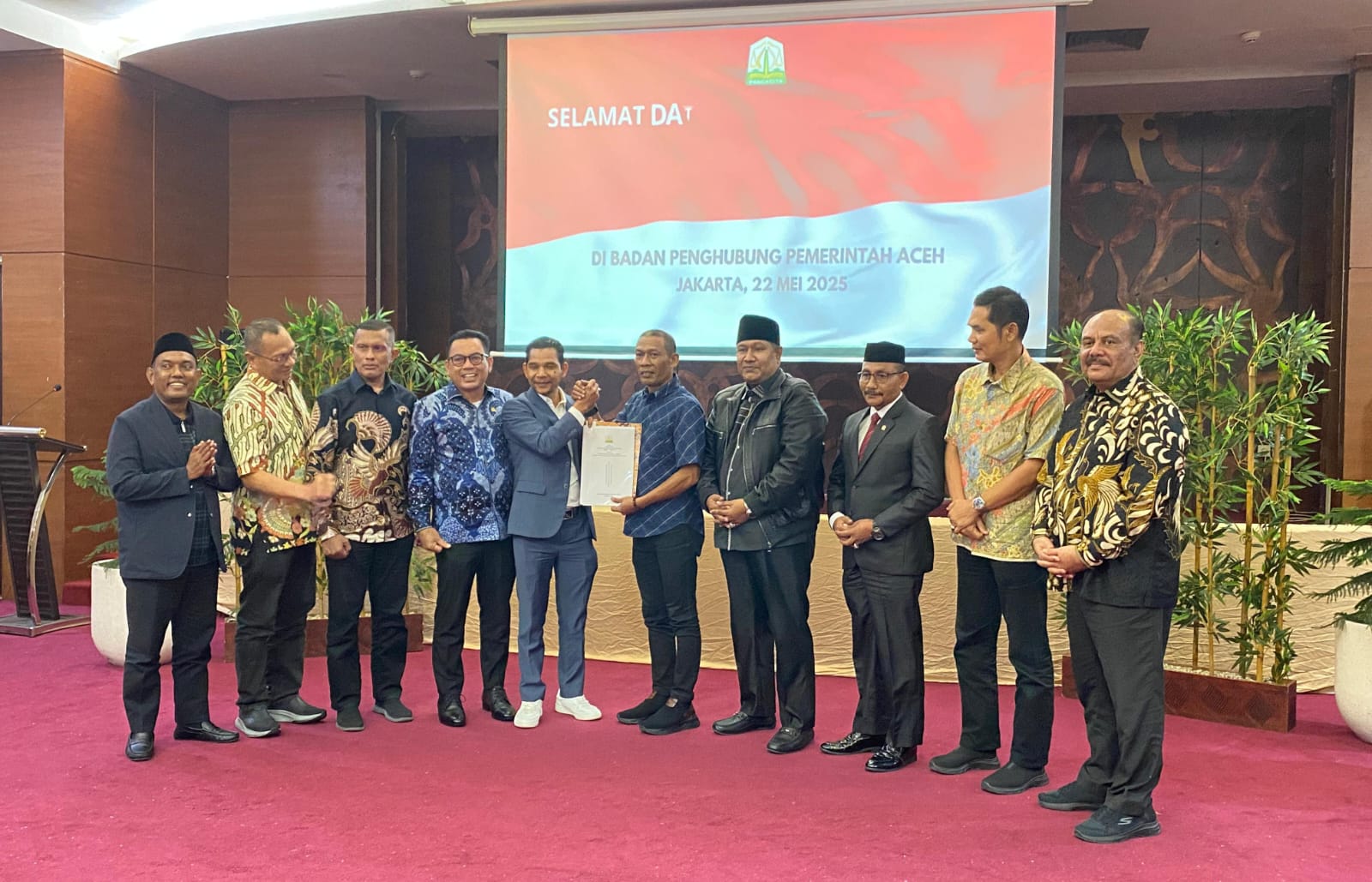 Ⓒ Hak cipta foto di atas dikembalikan sesungguhnya kepada pemilik foto Ⓒ Hak cipta foto di atas dikembalikan sesungguhnya kepada pemilik foto